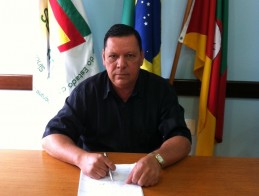 O presidente do SEAACOM, José Providel