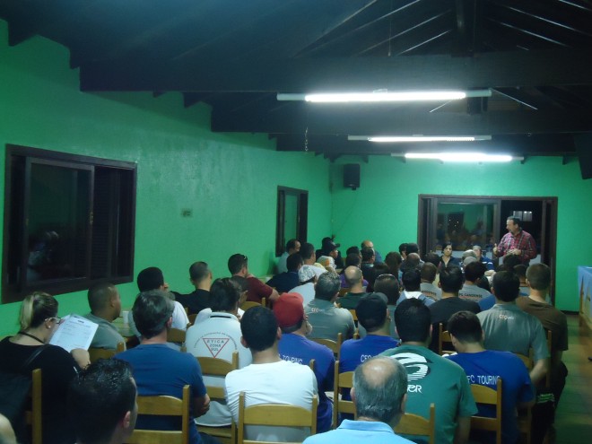Mais de 70 trabalhadores participaram da reunião que aconteceu no final da semana passada no SEAACOM.